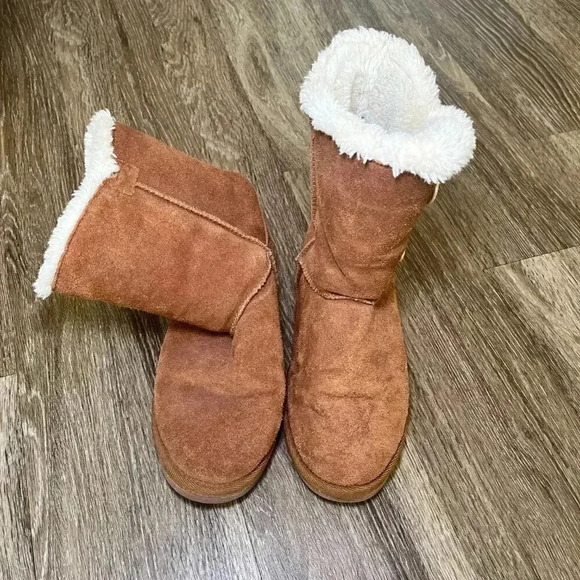 Womens Alpine Design Mia Button Faux Fur Lined Boots - 8 - Picture 3 of 9